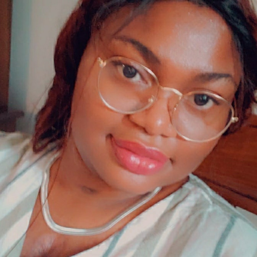 Meet your Posher, Divine